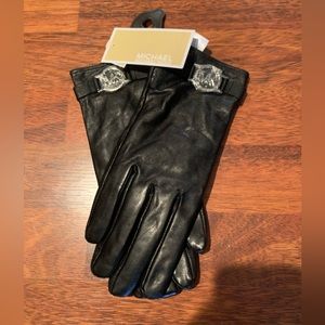 NEW Michael Kors leather gloves black